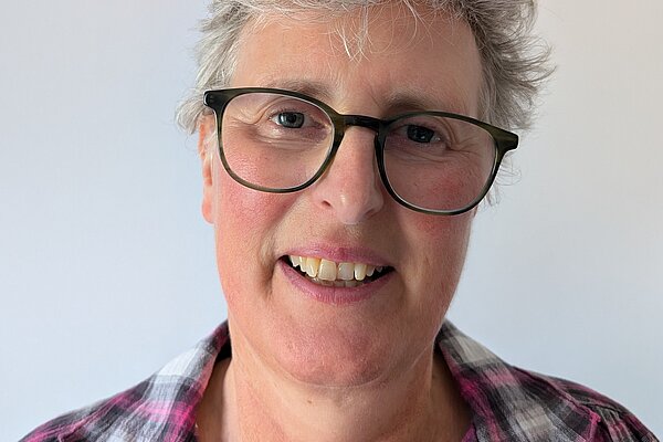 Headshot of Laura Mullan